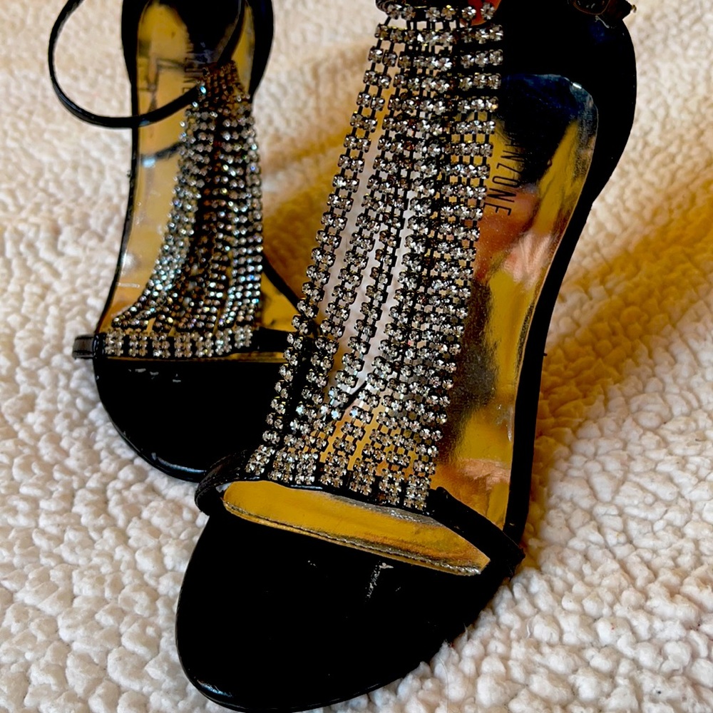 Black Swarovski diamonds shoes